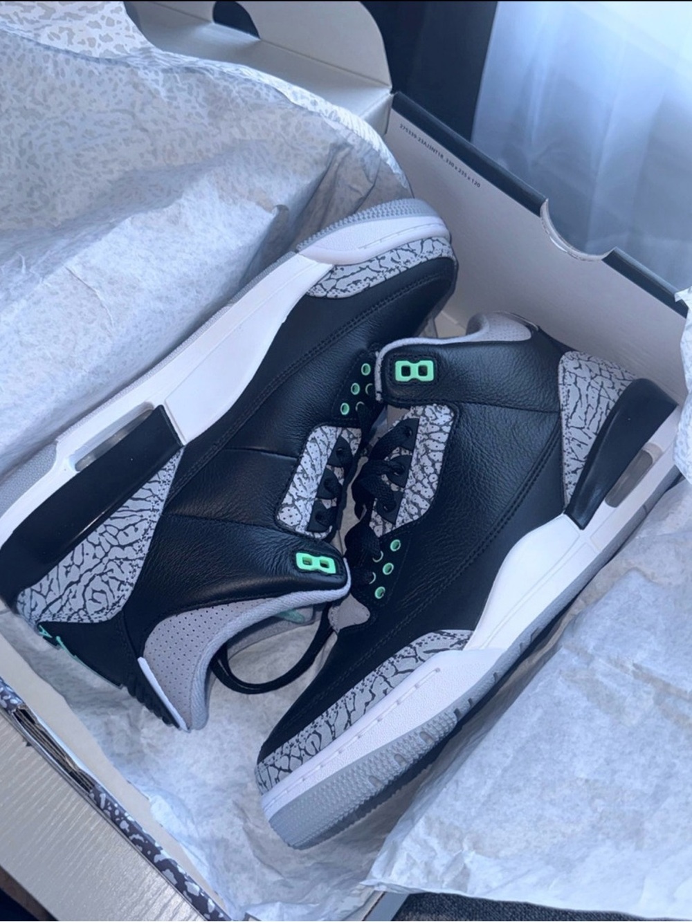 Air Jordan 3 Retro- Black/Green Glow/Wolf Grey